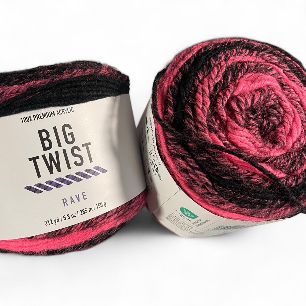 Big Twist Rave Yarn Scene Queen 2 Skeins NEW pink and black